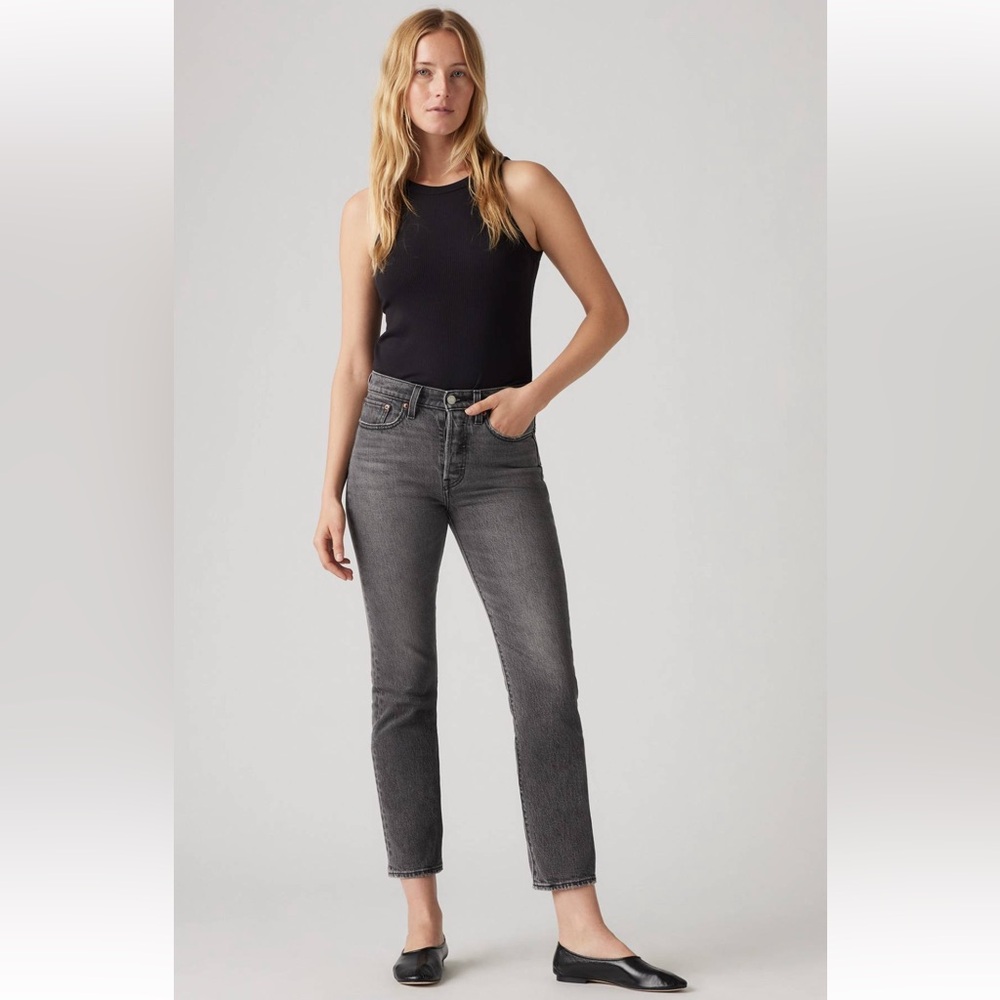 Levi’s Wedgie Straight 25”